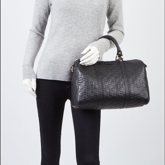 👑✅PRICE FIRM✅NO OFFERS SUPER SALE!! AUTHENTIC Gucci Black Guccissima Bag - Picture 11 of 15